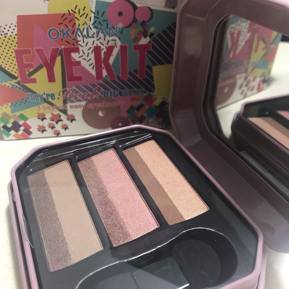 Eyeshadow kit - Picture 3 of 4